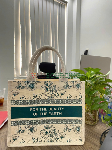 Eco-Friendly Jute Tote Bag/ Natural Hessian Gift Bag from Vietnam