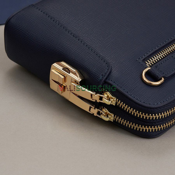 High-end fashionable men\'s leather wallet from Vietnam
