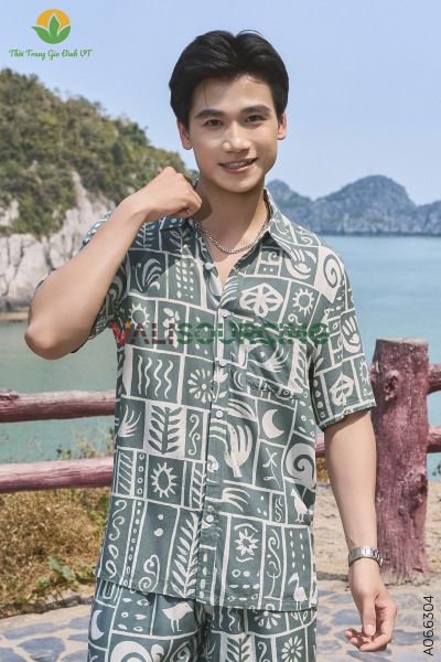 Men\'s short-sleeved linen shirt from Vietnam