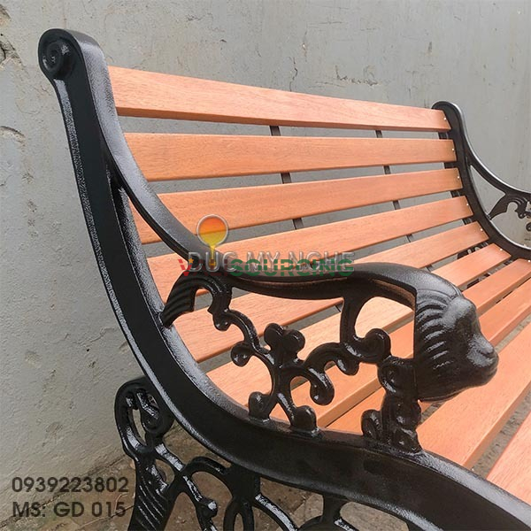 Ghế băng công viên ngoài trời bằng gang | Thanh gỗ tự nhiên từ Việt Nam