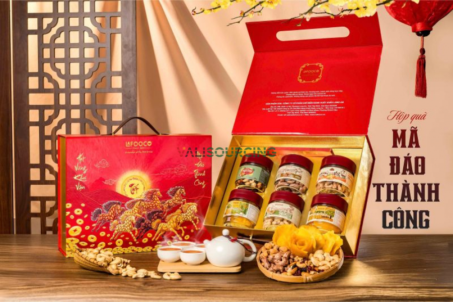 HỘP QUÀ TẾT 2026 từ Việt Nam