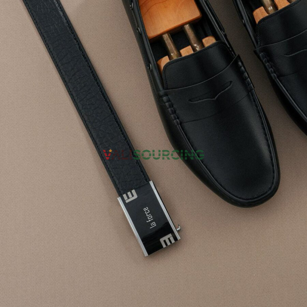 Men\'s genuine leather belt for office wear, with a stylish buckle. from Vietnam