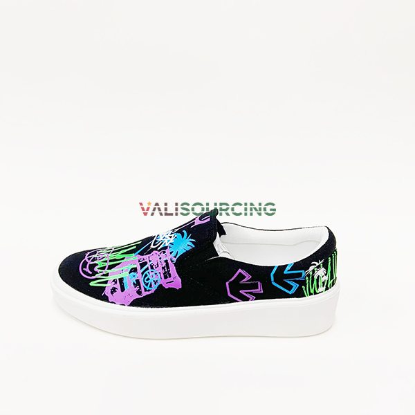 Sample – Shoe model S21056