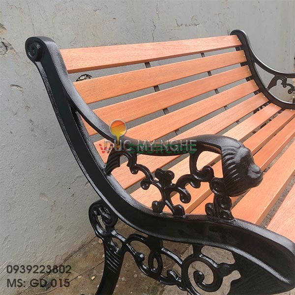 Ghế băng công viên ngoài trời bằng gang | Thanh gỗ tự nhiên từ Việt Nam