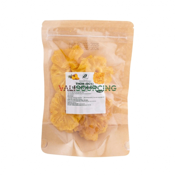Dried pineapple with low sugar/dried pineapple with salt and chili from Vietnam
