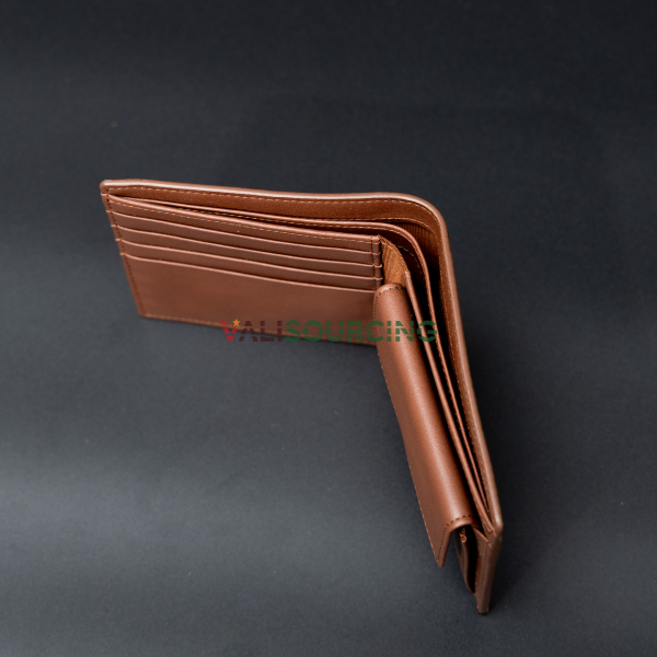 Men\'s leather wallet from Vietnam
