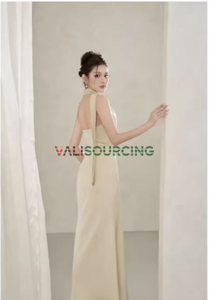 [Hot Trend] Váy Satin DR226 – Biểu tượng của sự sang trọng và tinh tế