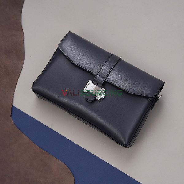 Men\'s leather wallet from Vietnam
